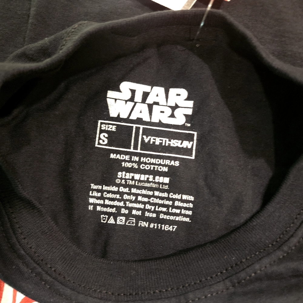 Star Wars Santa Yoda Christmas Holiday Black T-Shirt - Picture 3 of 3